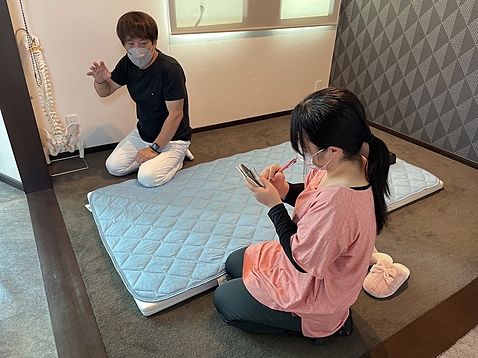 痛くない最先端徒手療法 ライラックローズ健康整体院 整体スクール授業画像 整体授業 整体技術 習得 集客 開業 モニター価格 安い 開業支援 掛川・菊川 静岡県 浜松 静岡 焼津 藤枝 島田 磐田 整体手技 スキルアップ 整体講座