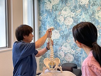 痛くない最先端徒手療法 ライラックローズ健康整体院 整体スクール授業画像